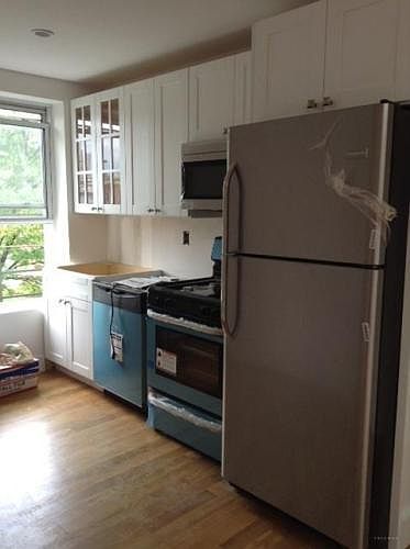 2nd image of 87 Douglass St APT 4F