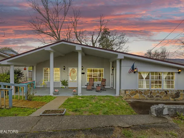 649 Hall St, Jellico, TN 37762