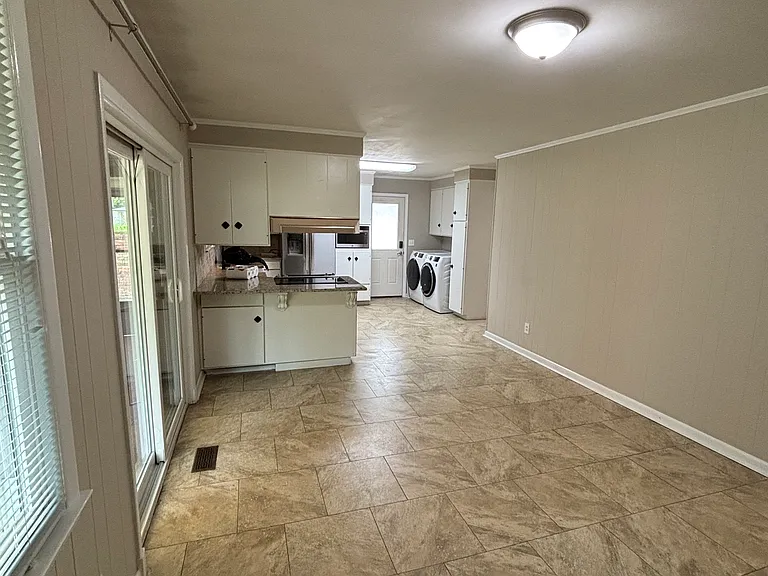 1115 Northwood Rd — Photo 16