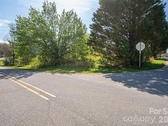 3rd image of 5101 Ridge St