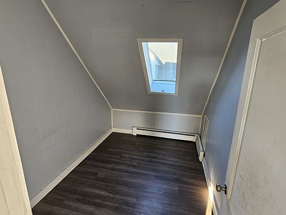 bedroom/office