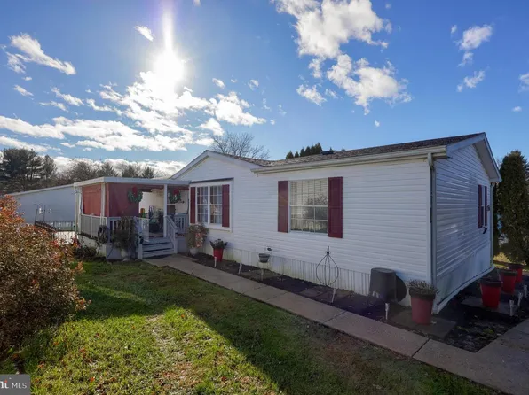 104 Fox Run Ct, Lancaster, PA 17603