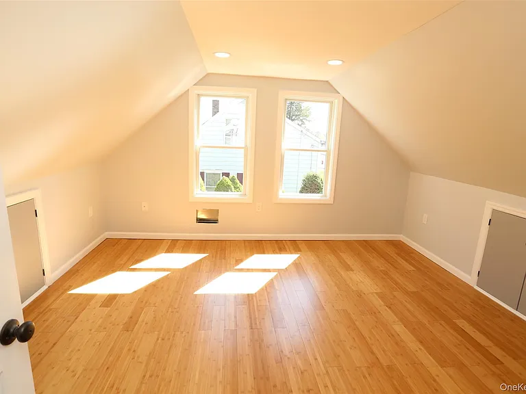 149 Brightwood Ave — Photo 15