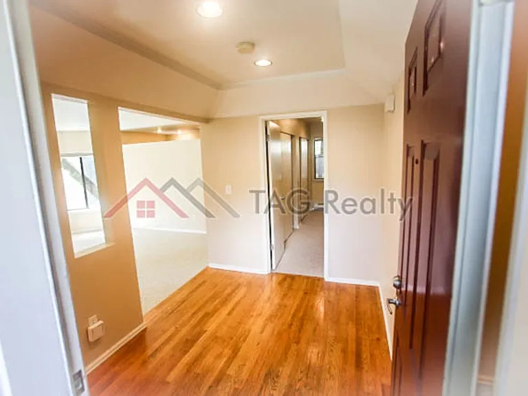 9009 Avondale Rd NE #E109 — Photo 6