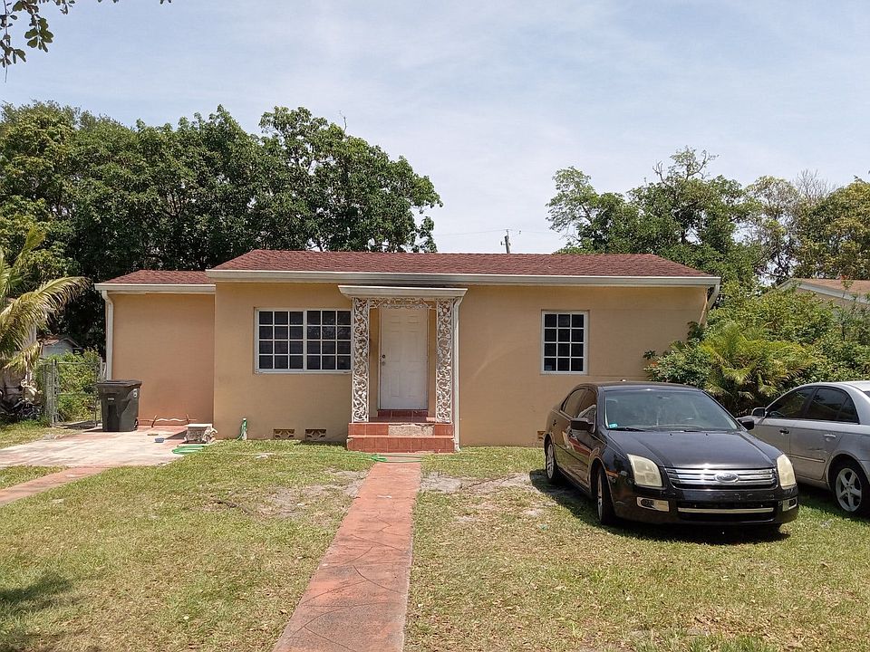1st image of 245 NW 131st St N