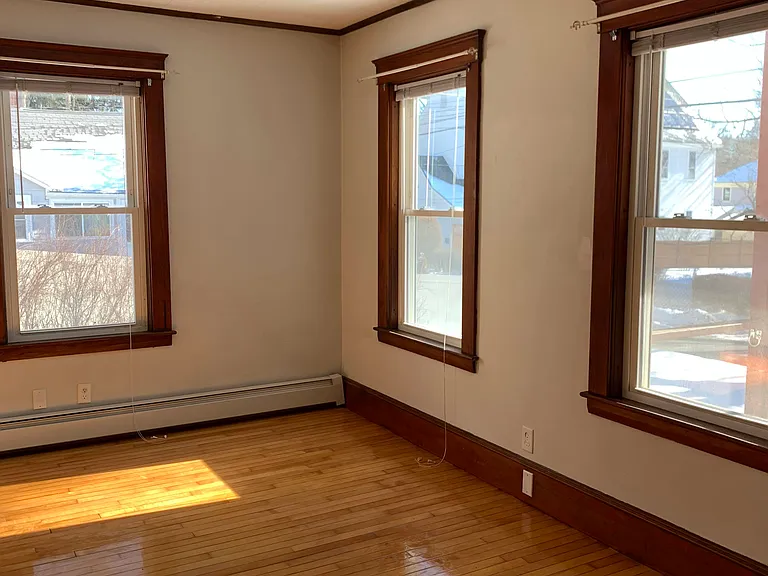 25 Glendale St #A — Photo 9