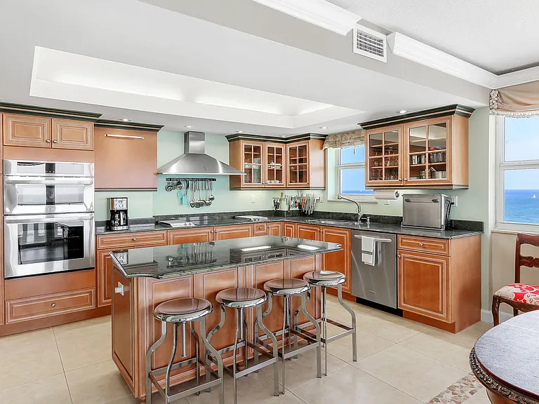 2000 S Ocean Dr #1810 — Photo 10