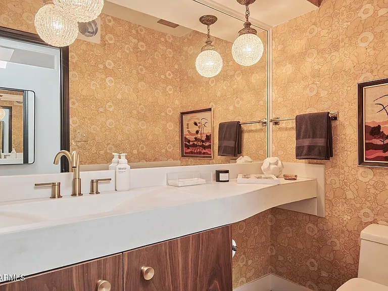 4016 E Flynn Ln — Photo 32