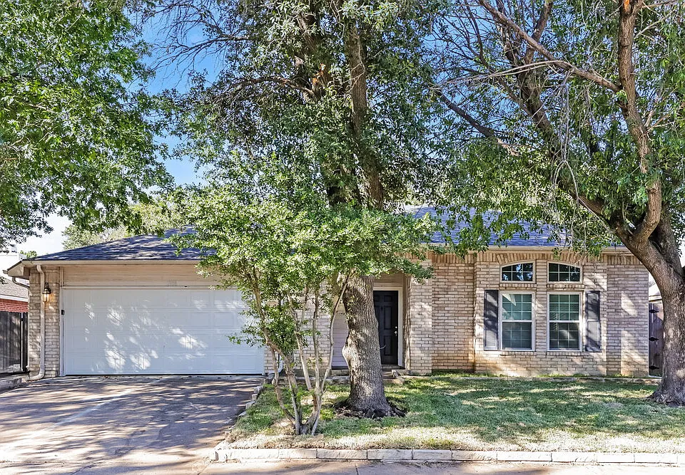 2908 Forest Creek Dr