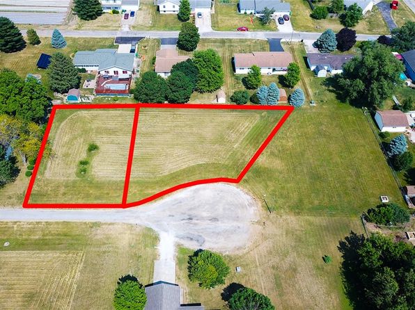 Julia Ct, Niantic, IL 62551