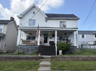 18 1st St, Dunbar, PA 15431