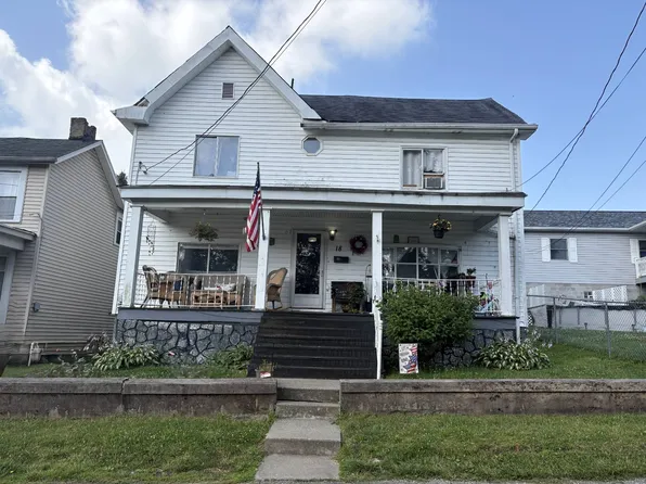 18 1st St, Dunbar, PA 15431