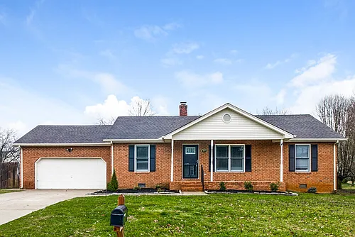 1811 Peartree Ct Photo 1