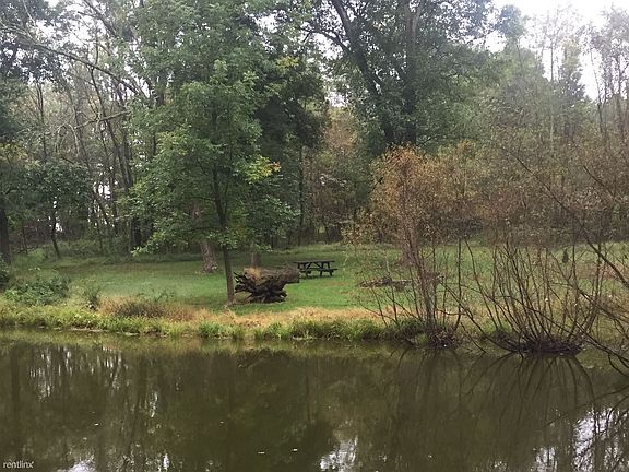 Pond Picnic Area in the fall