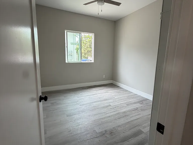 153 E 47th St #153 — Photo 13