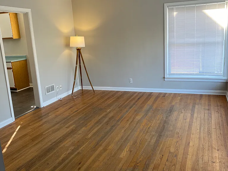 5626 Leumas Rd — Photo 1