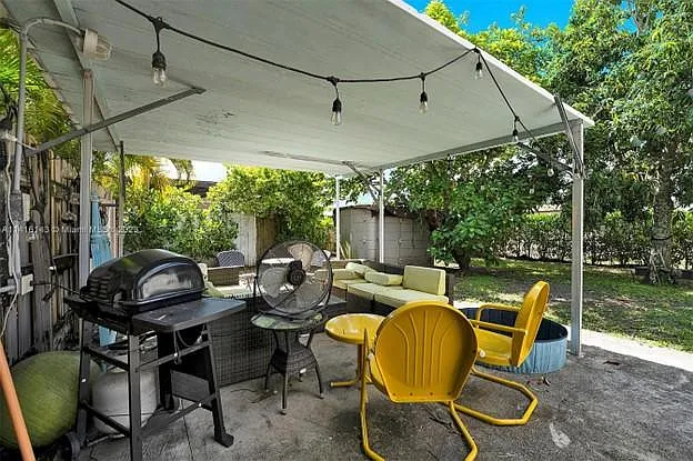 1169 SW 23rd Ave #2B — Photo 9