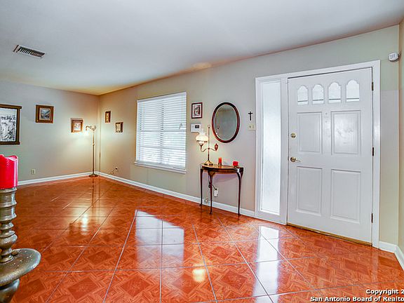 3rd image of 3846 Highcliff Dr