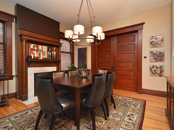 4th image of 357 W Hubbard Ave
