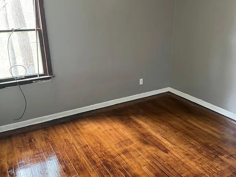 9541 Grandmont Ave — Photo 5
