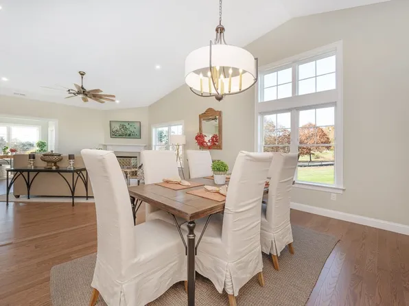 66 Park Hill Ave #16HD, Millbury, MA 01527