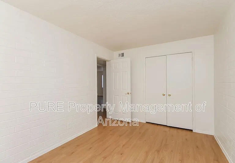 221 E 2nd Ave #9 — Photo 10