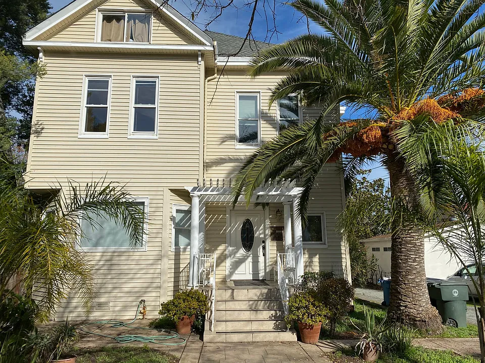 2151 Hanover St #6