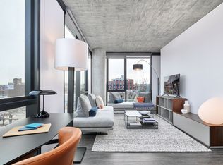 146 N Elizabeth St #1910, Chicago, IL 60607