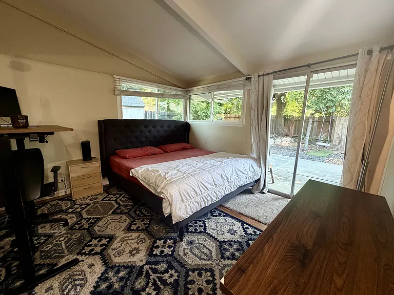 1414 Toyon Dr — Photo 3