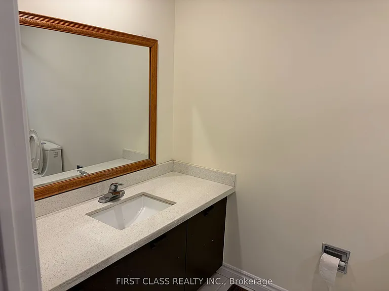 157 Galbraith Cres #MAIN 2ND FLOOR — Photo 7