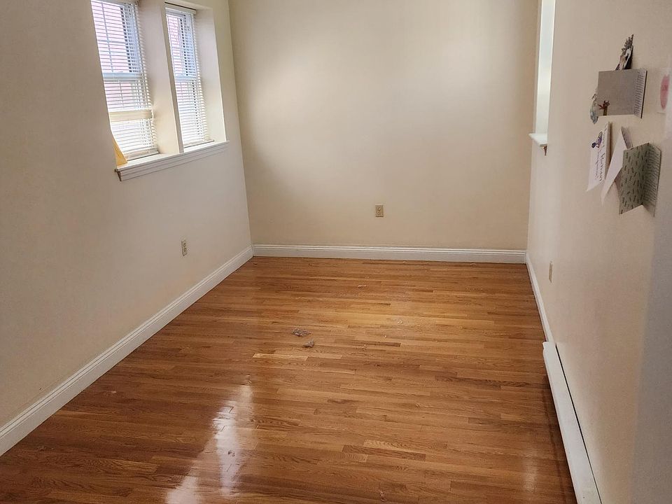 2nd image of 104 Tyler St #6