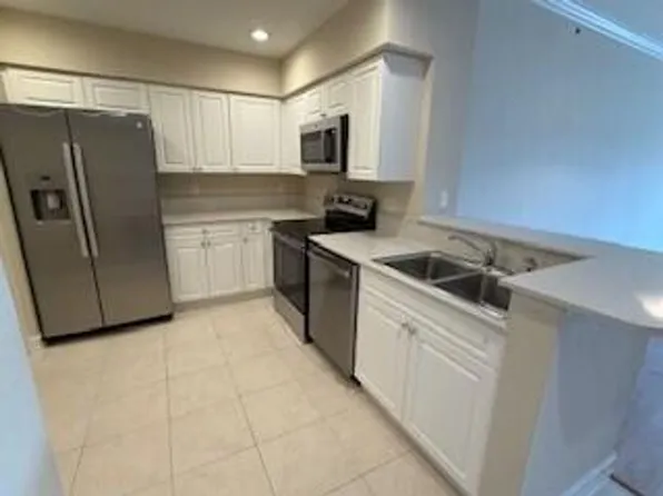 4520 Pga Blvd #207, Palm Beach Gardens, FL 33418