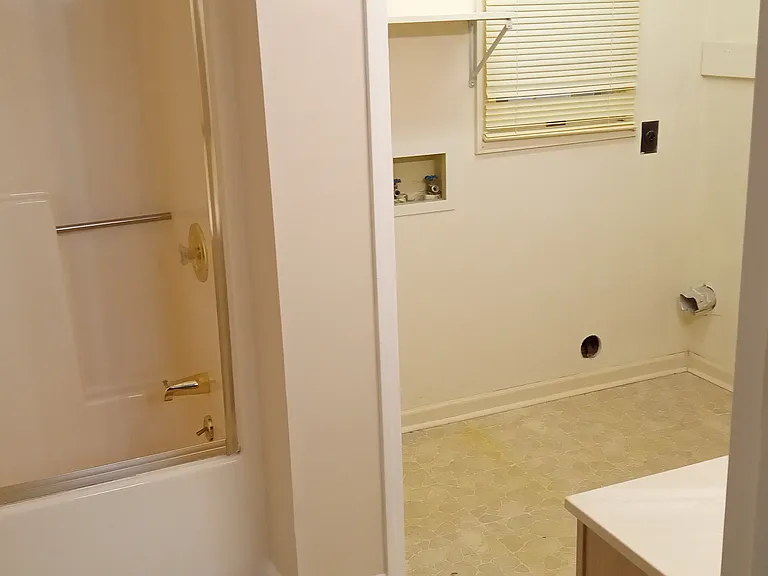 700 Fairway Dr #1 — Photo 5