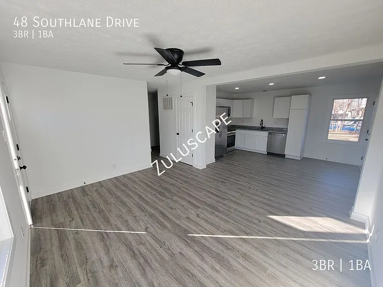 48 Southlane Dr — Photo 2