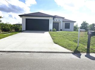 4003 6th St SW, Lehigh Acres, FL 33976