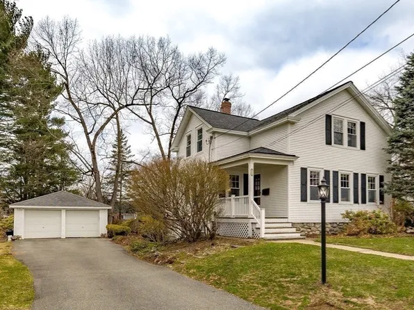 12 Woodlawn Ave, Chelmsford, MA 01824