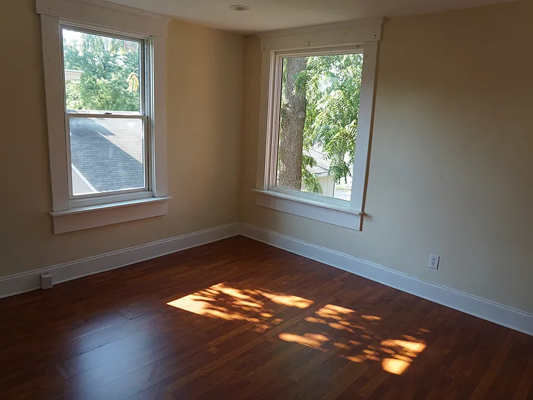 290 E 15th Ave — Photo 12