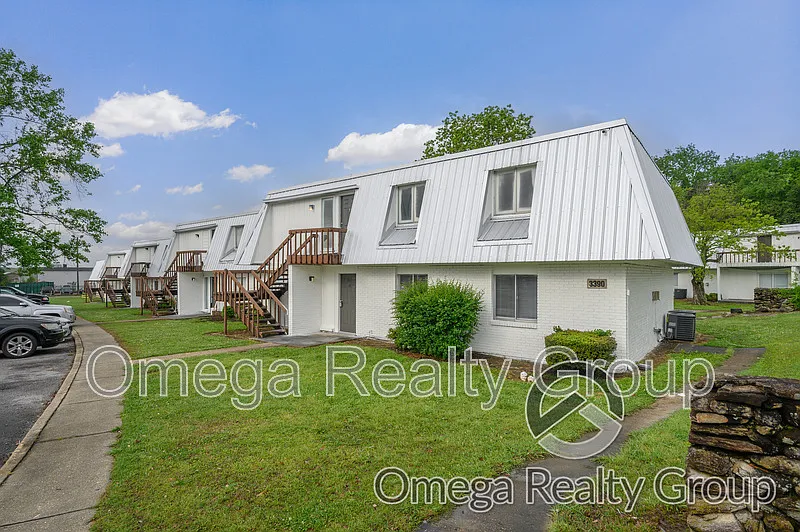 Camelot Apartments — Photo 3