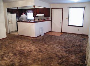 8203 Old Farm Ln, Indianapolis, IN 46214