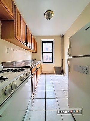 3rd image of 55 Linden Blvd APT 4L