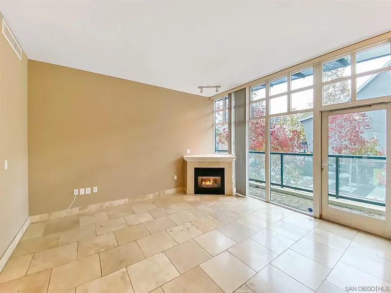 555 Front St #205 — Photo 20