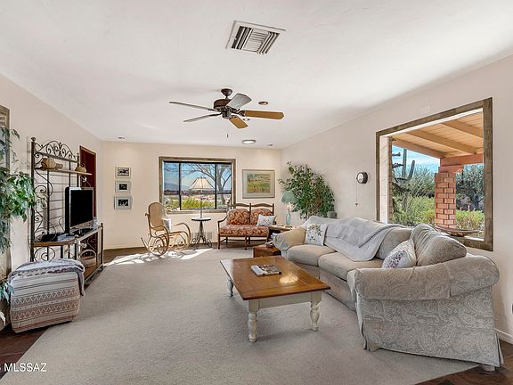 4th image of 132 W River Rd