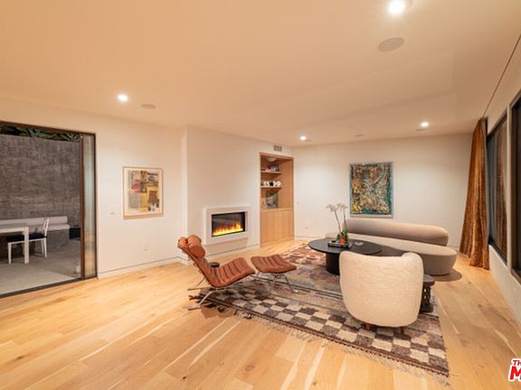 2nd image of 8465 W Franklin Ave