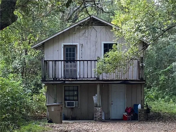 3116 Club House Rd, Mobile, AL 36605