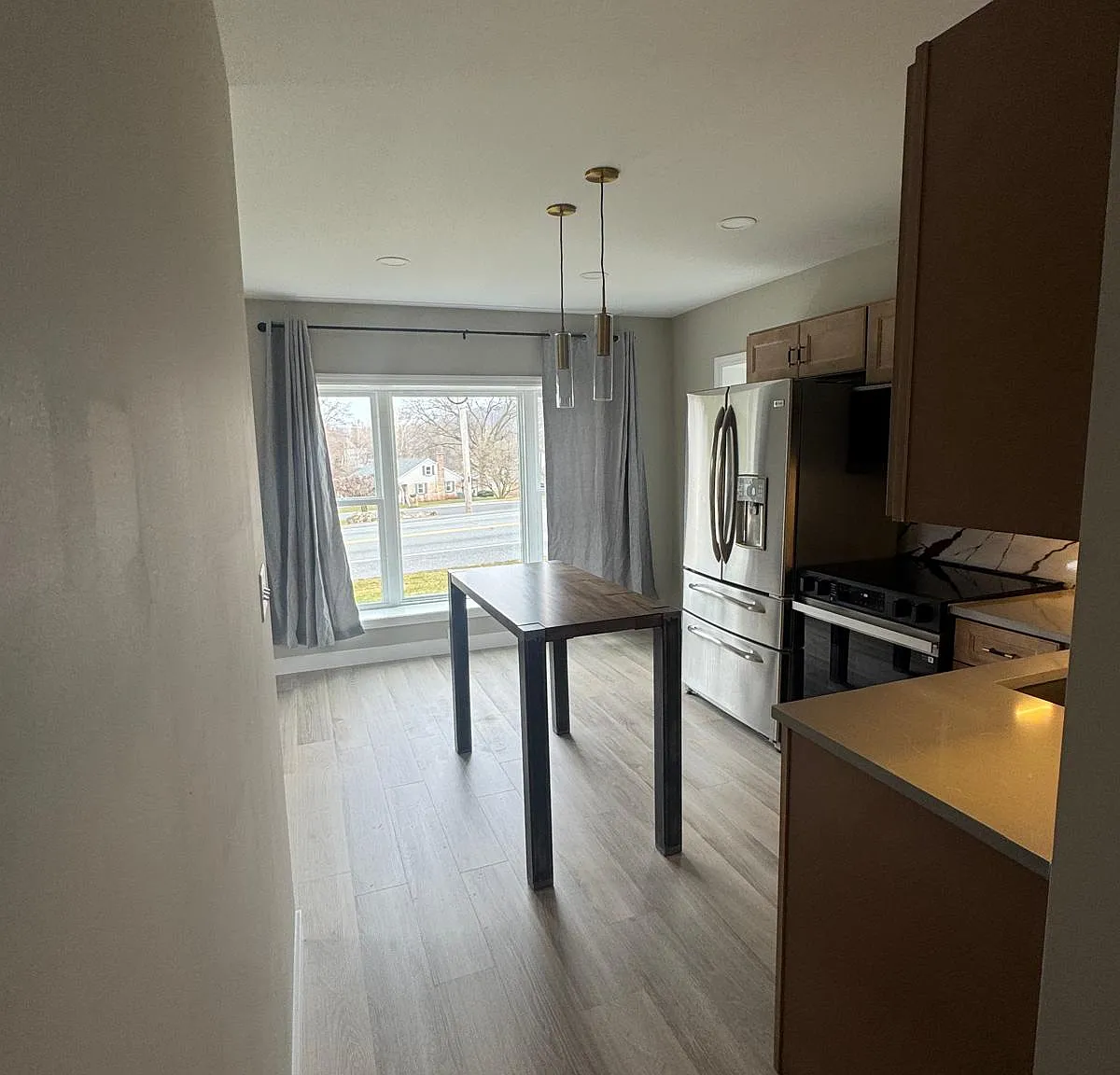 1 bed, 400 sqft, $1,495 — Photo 3