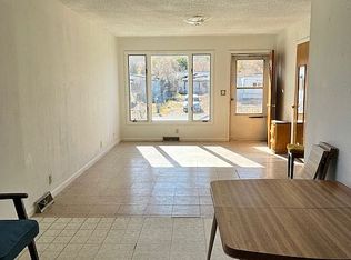 419 W Hugus St, Rawlins, WY 82301