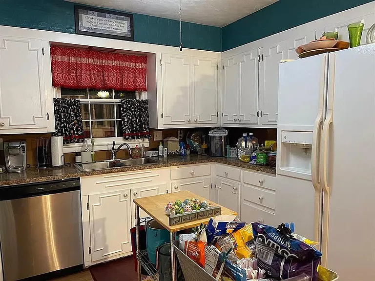 830 Westwood Dr — Photo 6