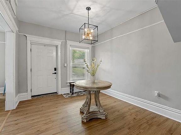 2nd image of 2329 Park Ave