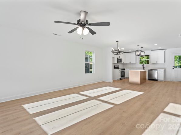 charlotte-north-carolina-6219056 picture