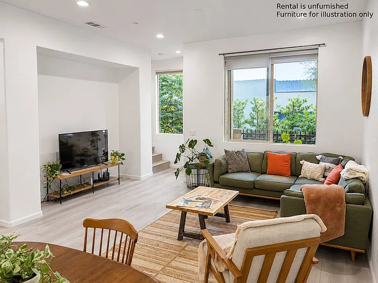 5046 Mosaic Ct — Photo 9